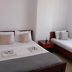 Rafis Sarandë